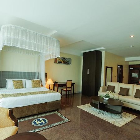 Koki Hotel คัมพาลา ภายนอก รูปภาพ