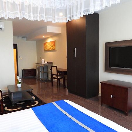 Koki Hotel คัมพาลา ภายนอก รูปภาพ