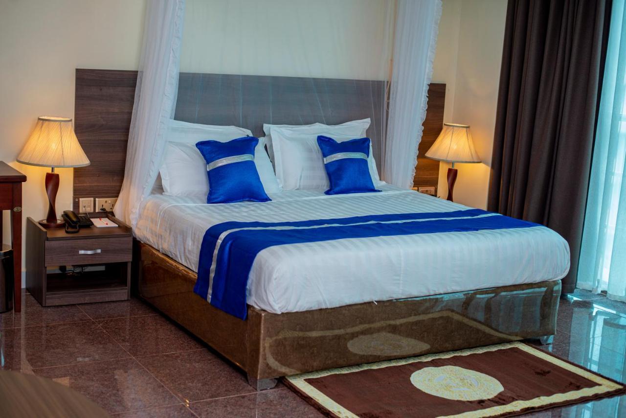 Koki Hotel คัมพาลา ภายนอก รูปภาพ