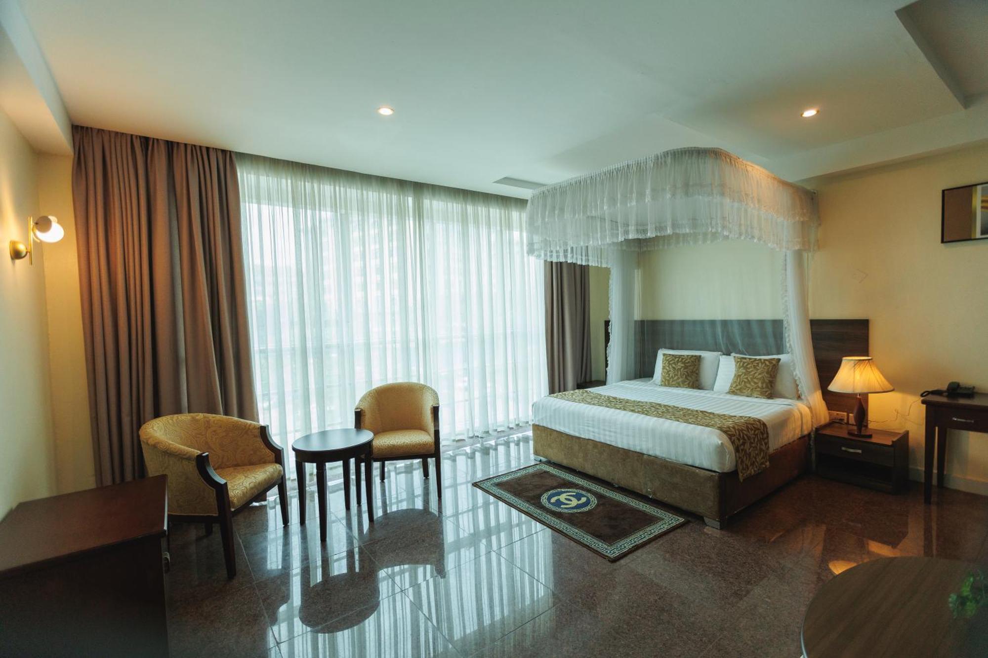 Koki Hotel คัมพาลา ภายนอก รูปภาพ