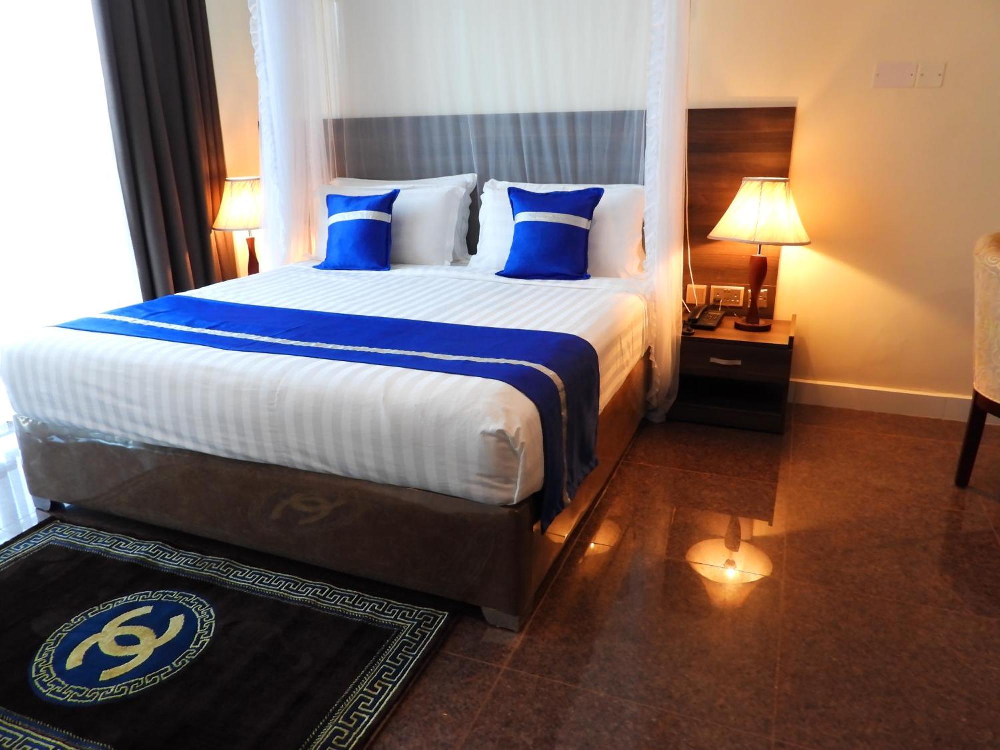 Koki Hotel คัมพาลา ภายนอก รูปภาพ